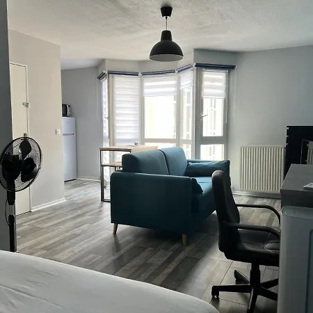 Piscine Olympique - Premiere Conciergerie شقة *